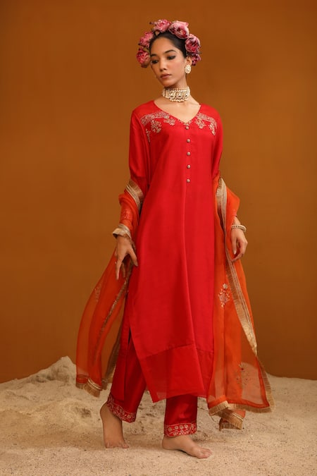 Omana By Ranjana Bothra_Red Silk Organza, Silk, Bamboo Sequins, Zari, Zeenat Jaal Kurta Pant Set _Online_at_Aza_Fashions