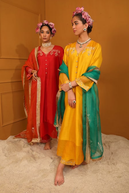 Omana By Ranjana Bothra_Yellow Silk Organza, Silk, Bamboo Zari, Sequins, Zeenat Jaal Kurta Pant Set _Online_at_Aza_Fashions