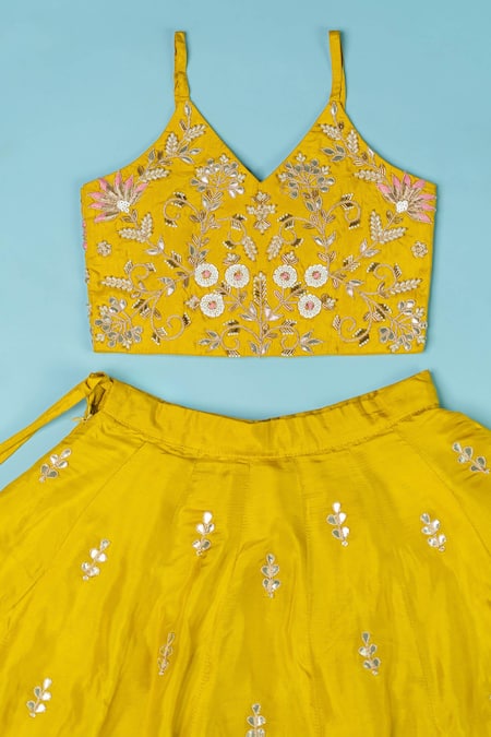 Shop_Yuvraani Jaipur_Yellow Polyester, Net Mirrors, Embroidery, Gota Patti, Tassels Hand Lehenga Set _Online_at_Aza_Fashions
