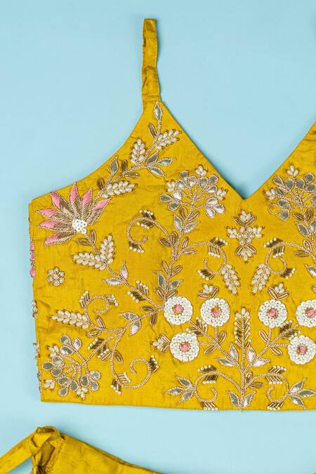 Yuvraani Jaipur_Yellow Polyester, Net Mirrors, Embroidery, Gota Patti, Tassels Hand Lehenga Set _at_Aza_Fashions