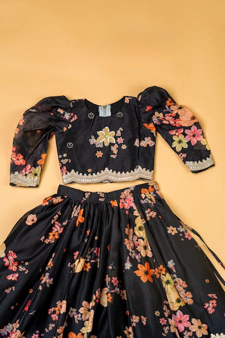 Yuvraani Jaipur_Black Chanderi, Net Embroidery, Lace Floral Puff Sleeve Blouse And Lehenga Set _Online_at_Aza_Fashions