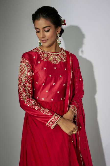 Buy Nadima Saqib Red Georgette, Chanderi, Organza Zari, Embroidery Round Anarkali With Dupatta Online at Aza Fashions Buy_Nadima Saqib_Red Georgette, Chanderi, Organza Zari, Embroidery Round Anarkali With Dupatta _Online_at_Aza_Fashions