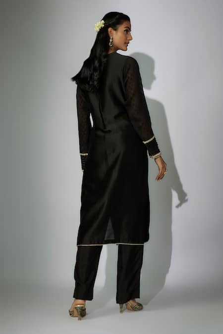 Shop Nadima Saqib Black Chanderi, Organza Zari, Embroidery V-neck Zardosi Kurta Pant Set at Aza Fashions Shop_Nadima Saqib_Black Chanderi, Organza Zari, Embroidery V-neck Zardosi Kurta Pant Set _at_Aza_Fashions