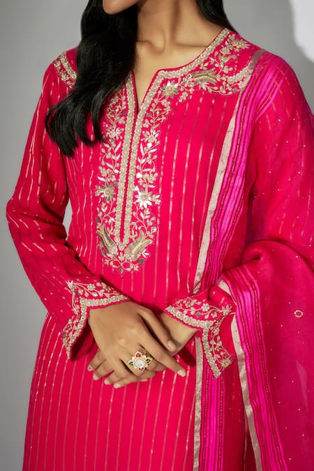 Nadima Saqib Pink Georgette, Organza Embroidery, Sequins Split V-neck Kurta Tulip Pant Set at Aza Fashions Nadima Saqib_Pink Georgette, Organza Embroidery, Sequins Split V-neck Kurta Tulip Pant Set _at_Aza_Fashions