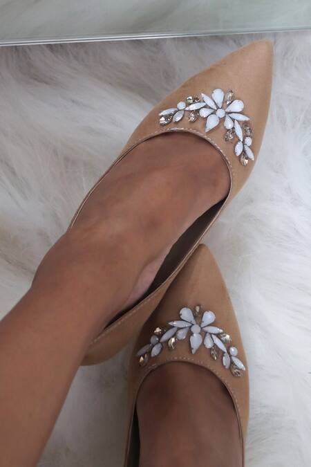 Buy_Shradha Hedau Footwear Couture_Beige Embellished Marla Jewel Heels 