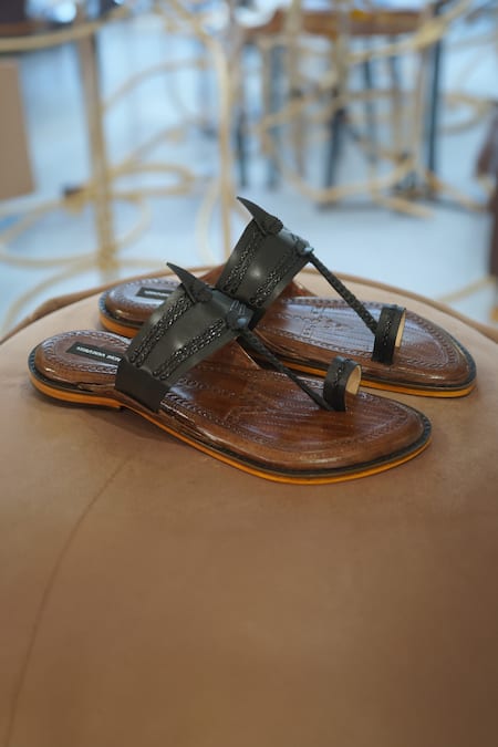 Shop_Shradha Hedau Footwear Couture_Brown Aarav Braided Lace Kolhapuri Toe Ring Sandals _at_Aza_Fashions