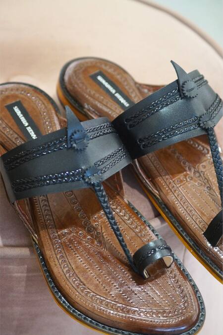 Shradha Hedau Footwear Couture_Brown Aarav Braided Lace Kolhapuri Toe Ring Sandals _Online_at_Aza_Fashions