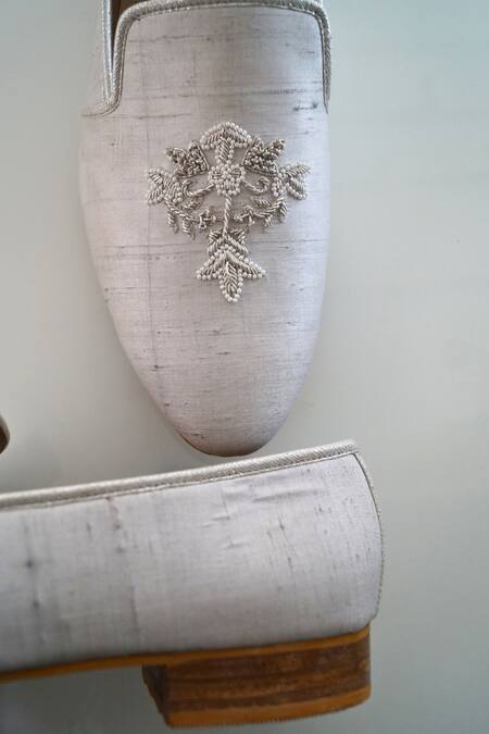 Shradha Hedau Footwear Couture White Pearls Aaryan Bloom Embroidered Shoes Online at Aza Fashions Shradha Hedau Footwear Couture_White Pearls Aaryan Bloom Embroidered Shoes _Online_at_Aza_Fashions