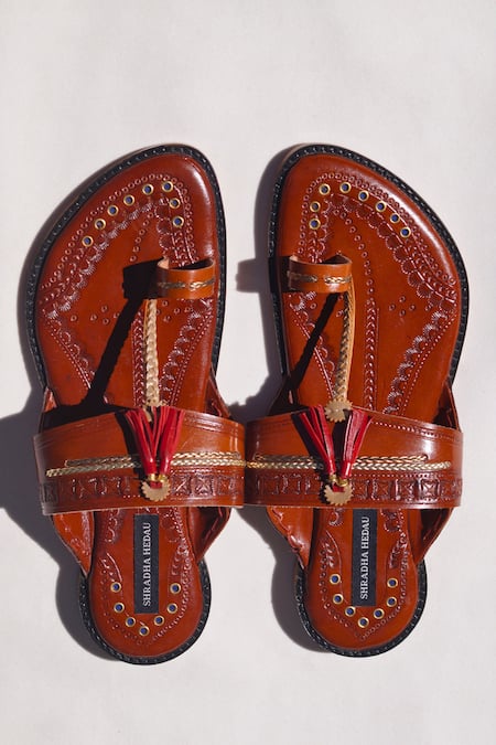 Shradha Hedau Footwear Couture Bhuvit Braided Tribe Kolhapuri Toe Ring Sandals 