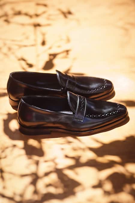 Shop Shradha Hedau Footwear Couture Black Parth Cutwork Moccasin Shoes Online at Aza Fashions Shop_Shradha Hedau Footwear Couture_Black Parth Cutwork Moccasin Shoes _Online_at_Aza_Fashions