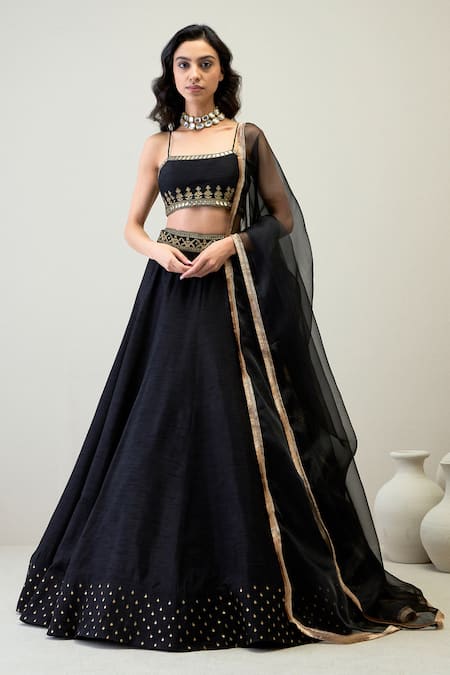 RoohbyRidhimaa Black Viscose Raw Silk Embroidered Zari Square Damini Mirror Lehenga Set 