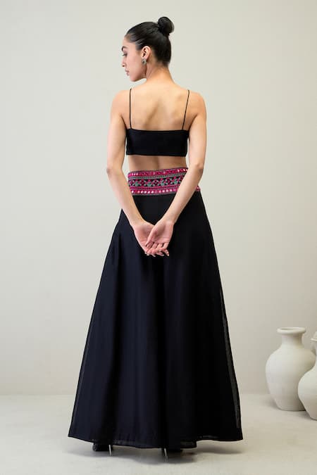 Shop Roohbyridhimaa Black Silk, Chanderi Embroidery Square Neck Dastak Mirror Jacket And Pant Set at Aza Fashions Shop_Roohbyridhimaa_Black Silk, Chanderi Embroidery Square Neck Dastak Mirror Jacket And Pant Set _at_Aza_Fashions