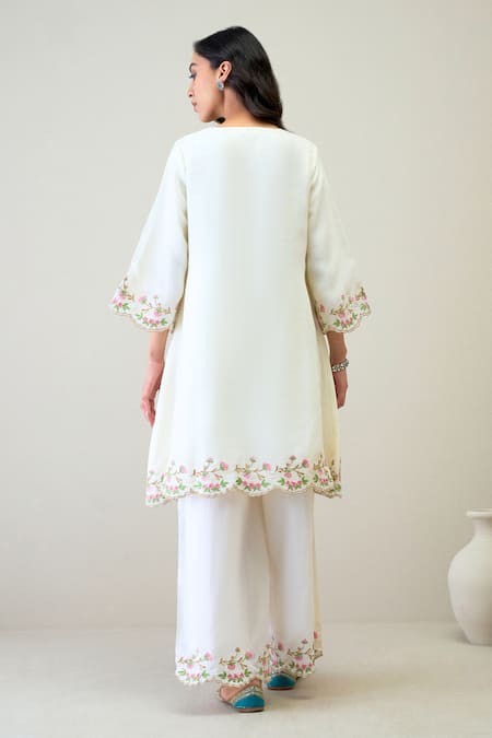 Shop_Roohbyridhimaa_White Silk Organza, Cotton Embroidery V-neck Junnon Floral Kurta Pant Set _at_Aza_Fashions