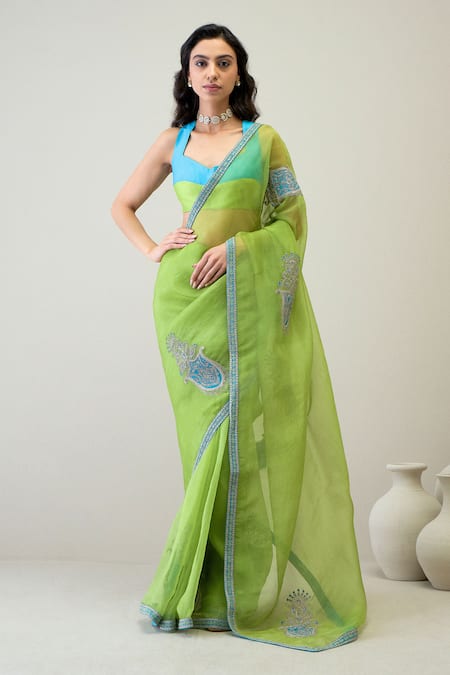 RoohbyRidhimaa Parver Embroidered Saree With Unstitched Blouse Piece 