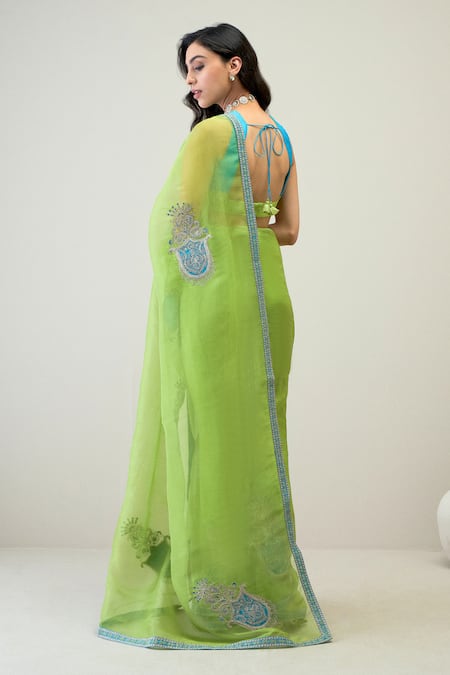 Roohbyridhimaa Parver Embroidered Saree With Unstitched Blouse Piece 