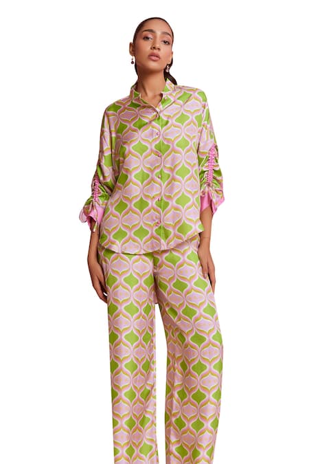 NOIB Green Silk Collared Thais Hourglass Print Shirt Online at Aza Fashions NOIB_Green Silk Collared Thais Hourglass Print Shirt _Online_at_Aza_Fashions