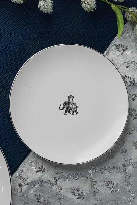 Buy_Vola_Ivory Porcelain Gaj Platinum Dinner Set