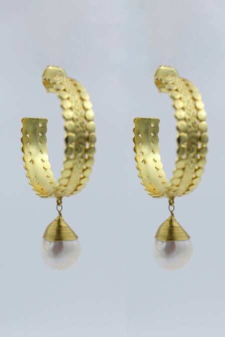 Shop Heena Mittal Gold Plated Pearls Suni Drop Hoops Shop_Heena Mittal_Gold Plated Pearls Suni Drop Hoops