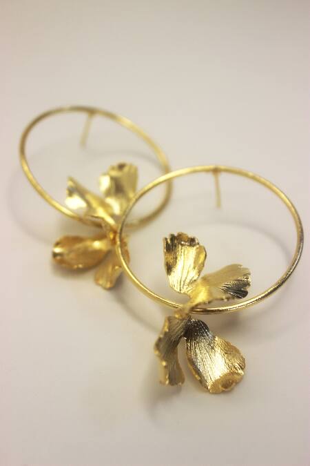 Heena Mittal Gold Plated Fiore Girdle Petal Hoops Online at Aza Fashions Heena Mittal_Gold Plated Fiore Girdle Petal Hoops _Online_at_Aza_Fashions