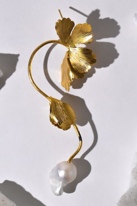Buy_Heena Mittal_Gold Plated Pearls Belle Fiore Danglers 