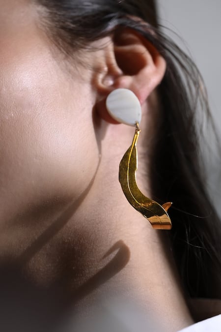 Heena Mittal_Gold Plated Mop Feuille Danglers _Online_at_Aza_Fashions
