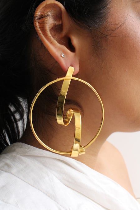 Heena Mittal Intertwined Ribbon Hoops 