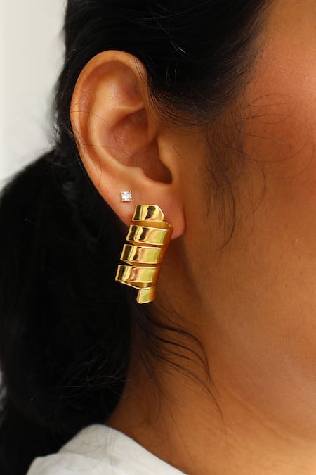 Heena Mittal Gold Plated Twisted Ribbon Pattern Studs 