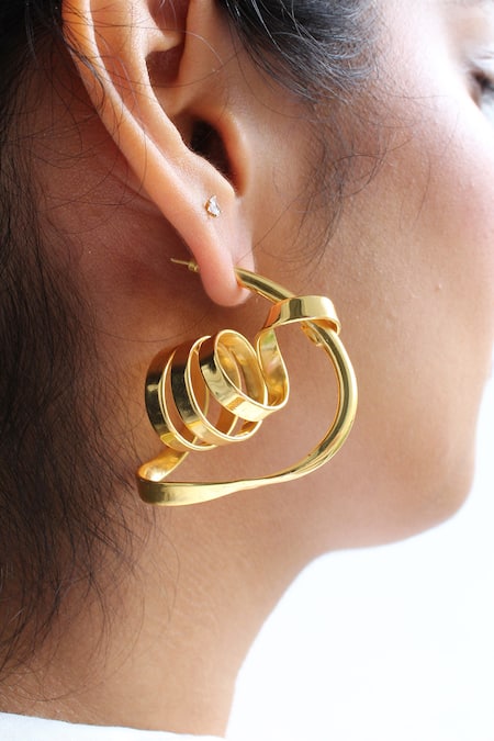 Heena Mittal Draco Twisted Ribbon Pattern Earrings 