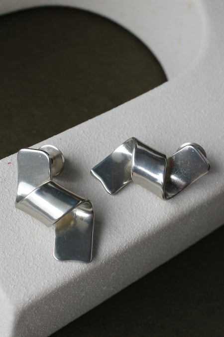 Heena Mittal Acrux Ribbon Pattern Earrings 