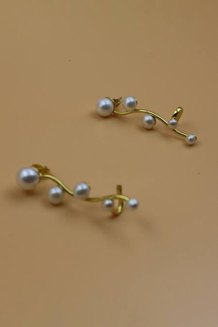 Heena Mittal_Gold Plated Pearls Studded Earcuffs_Online_at_Aza_Fashions