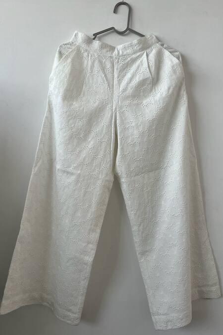 Buy_Banera_Ivory Cotton Cut Work, Bernice Threadwork Bodice Top With Cutwork Pant 