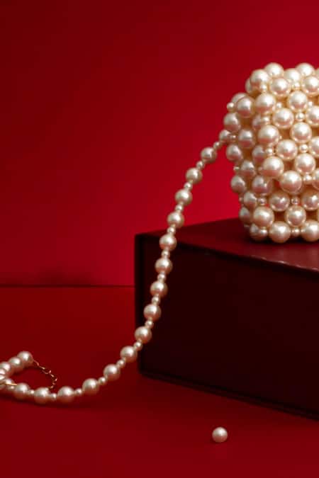 Amyra White Pearls Alba Belt Bag Online at Aza Fashions Amyra_White Pearls Alba Belt Bag _Online_at_Aza_Fashions