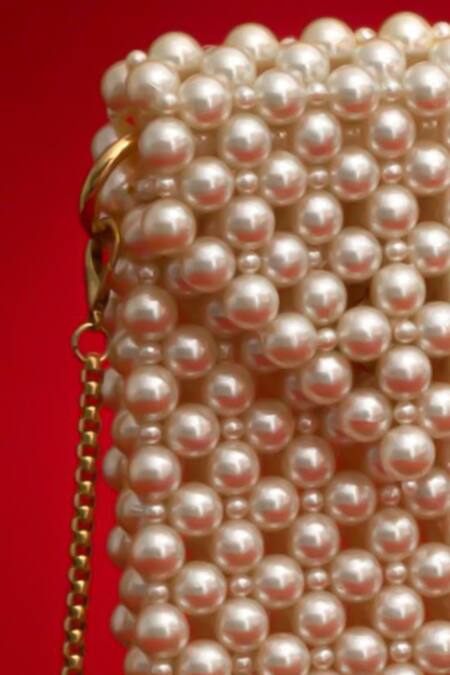 Buy_Amyra_White Bora Pearl Embellished Mobile Cover_Online_at_Aza_Fashions