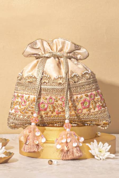 AMYRA Zira Embroidered Potli 