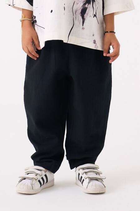 Three White Handloom Cotton Printed Floral Hand Woven Shirt With Pant Online at Aza Fashions Three_White Handloom Cotton Printed Floral Hand Woven Shirt With Pant _Online_at_Aza_Fashions