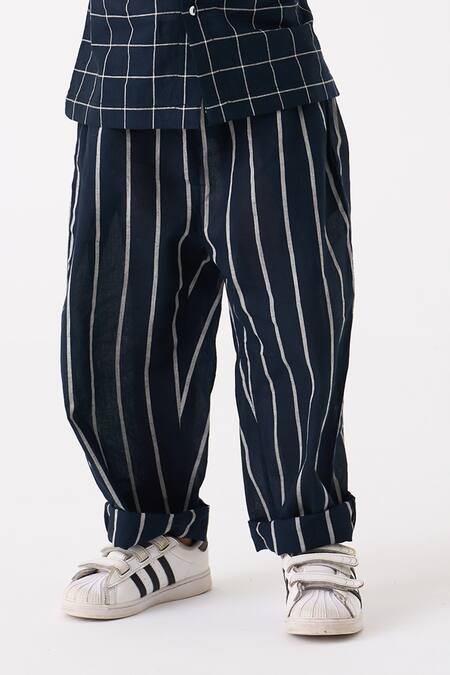 Buy Three Black Mul Printed Checks Hand Woven Shirt With Pant Online at Aza Fashions Buy_Three_Black Mul Printed Checks Hand Woven Shirt With Pant_Online_at_Aza_Fashions