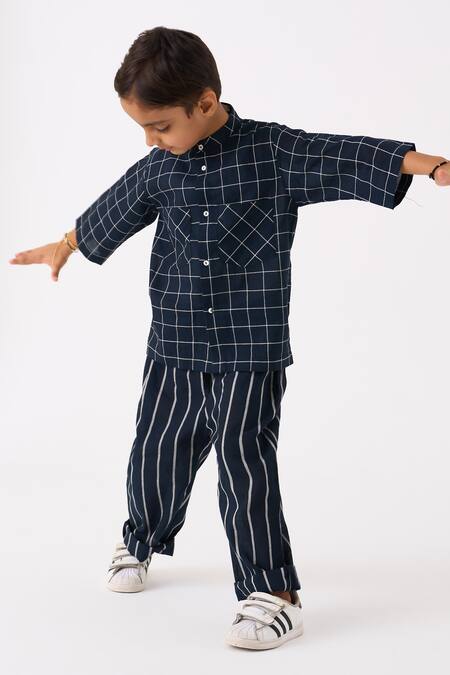 Shop Three Black Mul Printed Checks Hand Woven Shirt With Pant Online at Aza Fashions Shop_Three_Black Mul Printed Checks Hand Woven Shirt With Pant_Online_at_Aza_Fashions