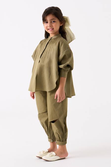 Buy Three Green Top Chanderi Pintuck Detail With Pant Online at Aza Fashions Buy_Three_Green Top Chanderi Pintuck Detail With Pant _Online_at_Aza_Fashions