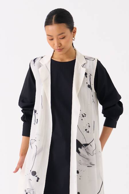 Three Black Organza Printed Floral Lapel Collar Back Pleat Overlay Online at Aza Fashions Three_Black Organza Printed Floral Lapel Collar Back Pleat Overlay _Online_at_Aza_Fashions