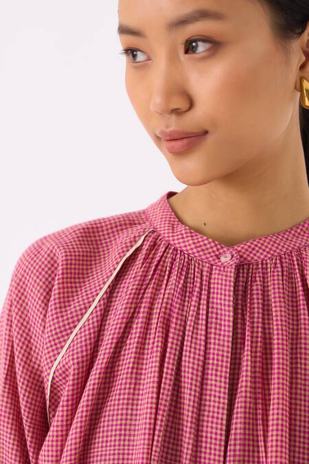 Shop_Three_Pink Muslin Mandarin Collar Mul Checkered Long Tunic_Online_at_Aza_Fashions
