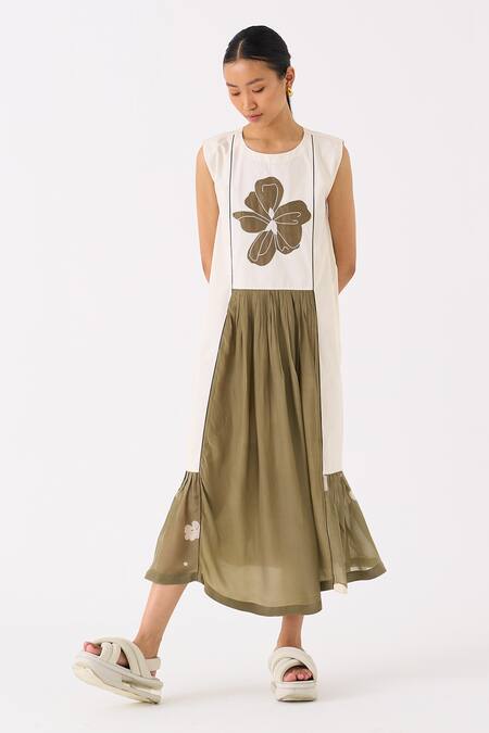 Shop Three Ivory Poplin Applique Floral Round Neck Gathered Flare Midi Dress Online at Aza Fashions Shop_Three_Ivory Poplin Applique Floral Round Neck Gathered Flare Midi Dress _Online_at_Aza_Fashions