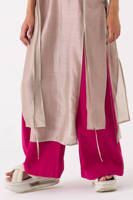 Buy Three Grey Tunic Chanderi Placement Embroidery Floral Round Neck Panelled With Pant Online at Aza Fashions Buy_Three_Grey Tunic Chanderi Placement Embroidery Floral Round Neck Panelled With Pant _Online_at_Aza_Fashions