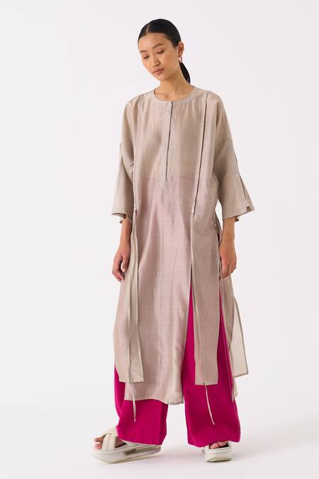 Shop Three Grey Tunic Chanderi Placement Embroidery Floral Round Neck Panelled With Pant Online at Aza Fashions Shop_Three_Grey Tunic Chanderi Placement Embroidery Floral Round Neck Panelled With Pant _Online_at_Aza_Fashions