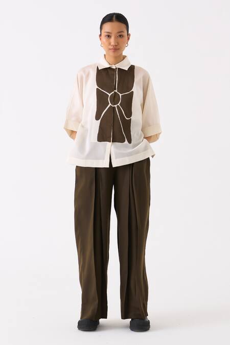 Buy_Three_Ivory Shirt Chanderi Applique Floral Collar Neck And Pant Set _Online_at_Aza_Fashions