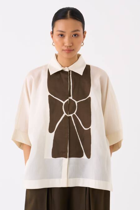 Three_Ivory Shirt Chanderi Applique Floral Collar Neck And Pant Set _at_Aza_Fashions