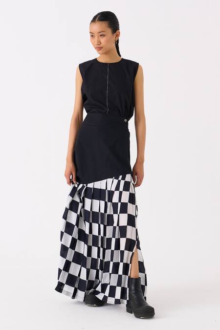 Buy Three Black Top Poplin Chequered Round Sleeveless With Pattern Skirt Online at Aza Fashions Buy_Three_Black Top Poplin Chequered Round Sleeveless With Pattern Skirt _Online_at_Aza_Fashions