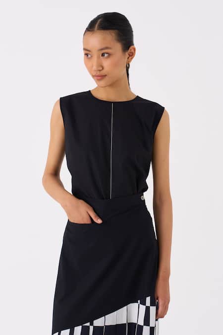 Three Black Top Poplin Chequered Round Sleeveless With Pattern Skirt at Aza Fashions Three_Black Top Poplin Chequered Round Sleeveless With Pattern Skirt _at_Aza_Fashions