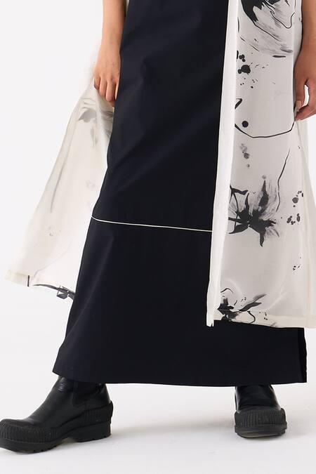 Buy_Three_Black  Organza Printed Abstract Round With Dress _Online_at_Aza_Fashions