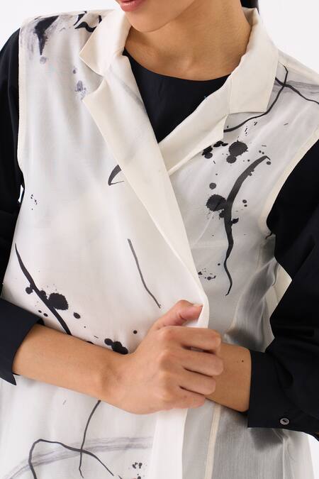 Buy_Three_Black  Organza Printed Abstract Round With Dress 