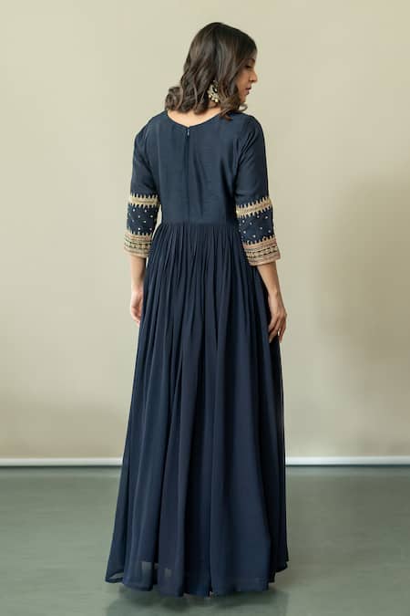 World of Sugandh Cosmic Bloom Embroidered Gown 